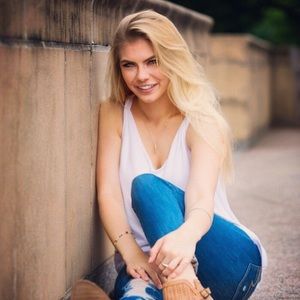 Meet your Posher, Bella